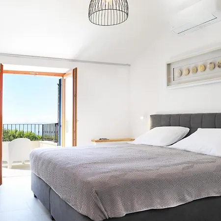 Villa Solaris