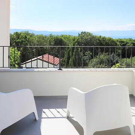 Solaris Villa *