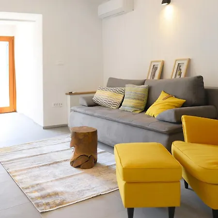 Solaris Villa